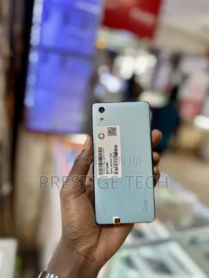Kyocera KYV45 64 GB Blue