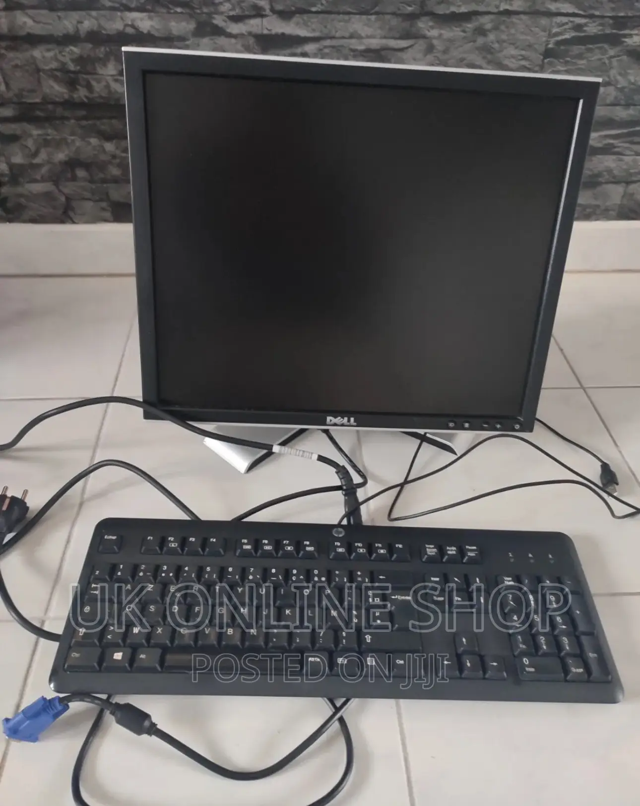 Dell Computer Monitor and HP Keyboard