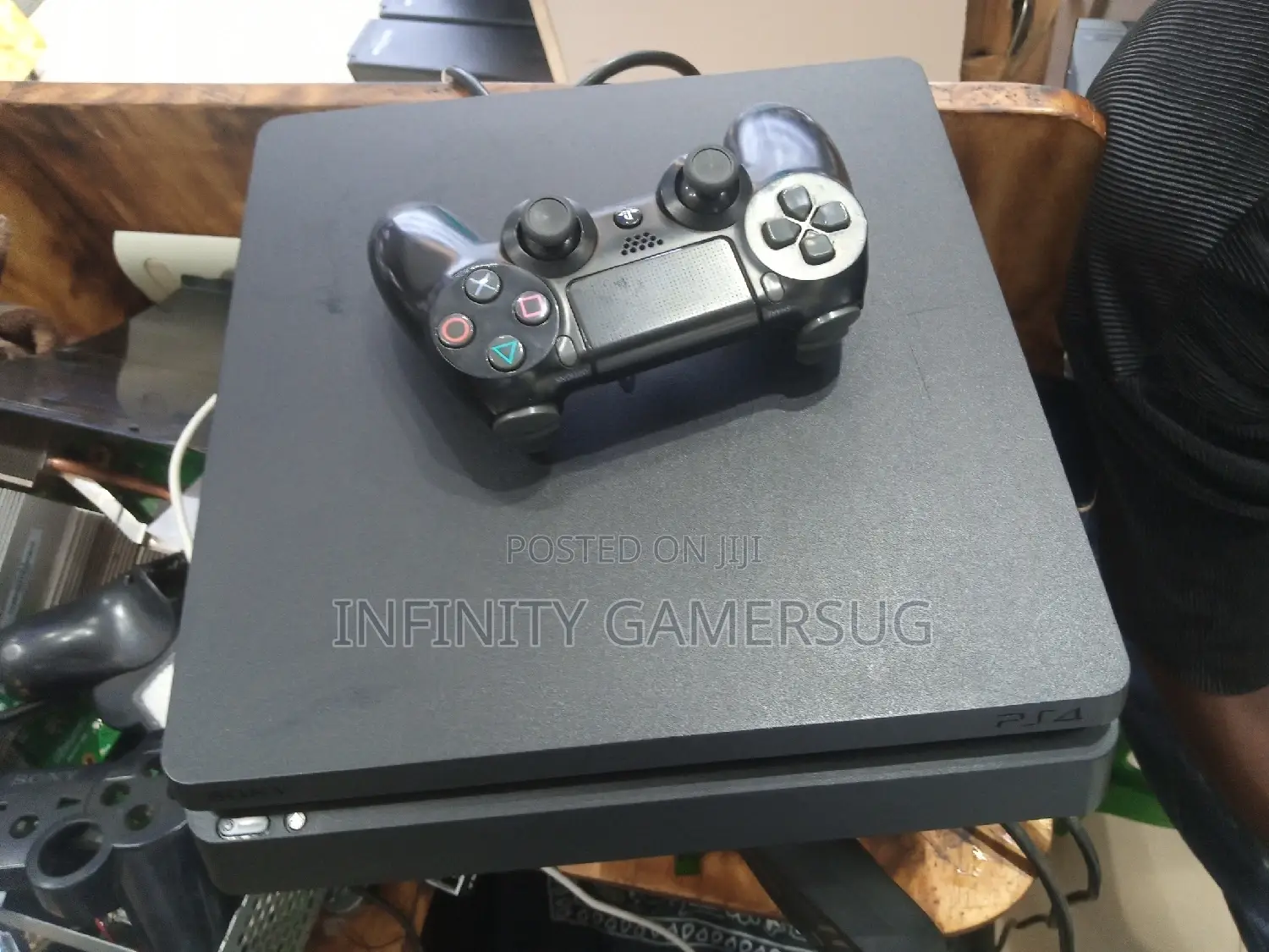 Ps4 Slim Console