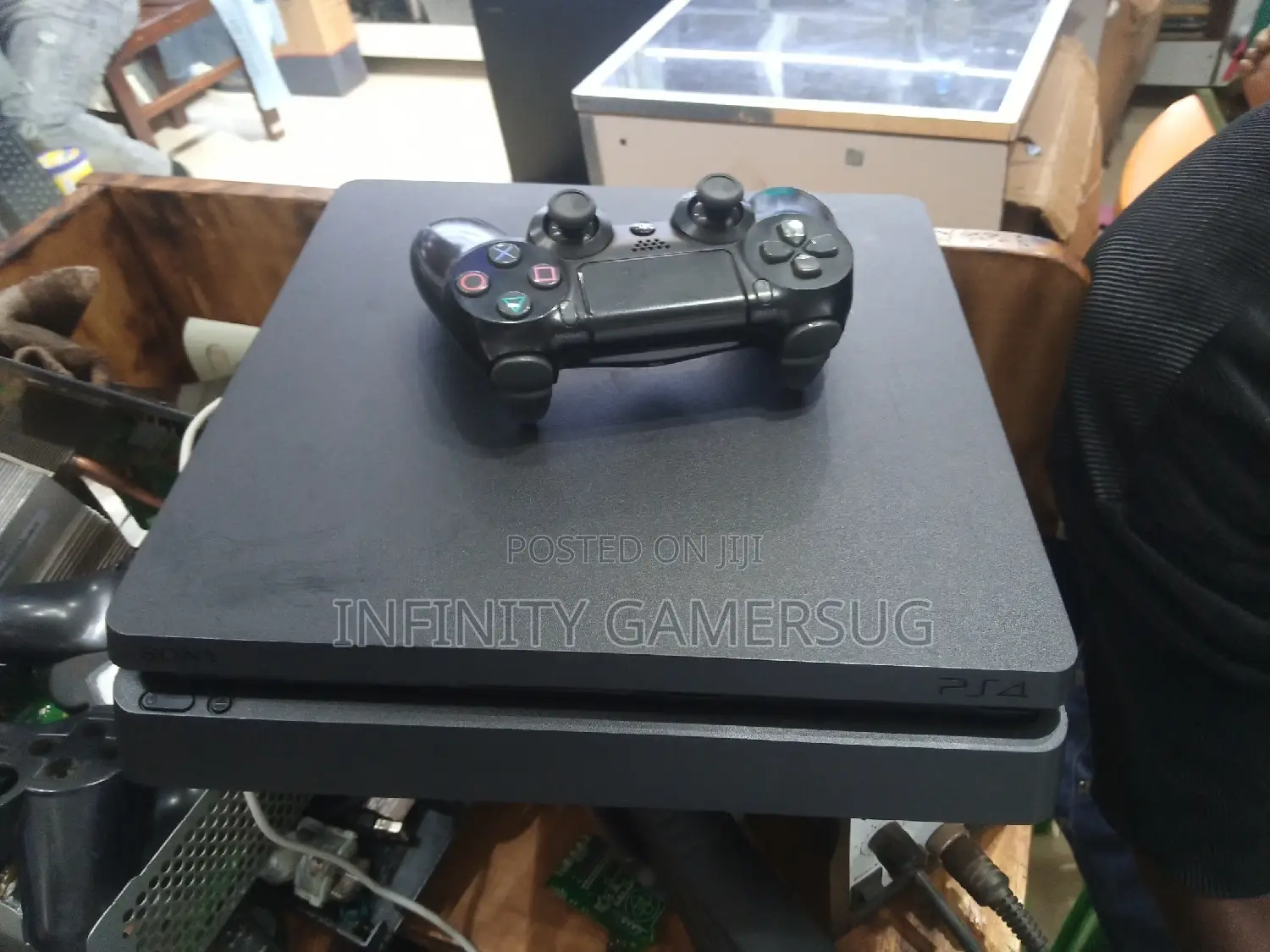 Ps4 Slim Console