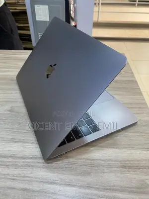 Laptop Apple MacBook Pro 8GB Intel Core I5 SSD 256GB