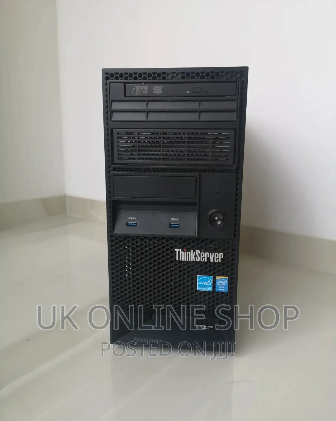 Server Lenovo ThinkSystem SR550 4GB Intel Core I3 HDD 500GB