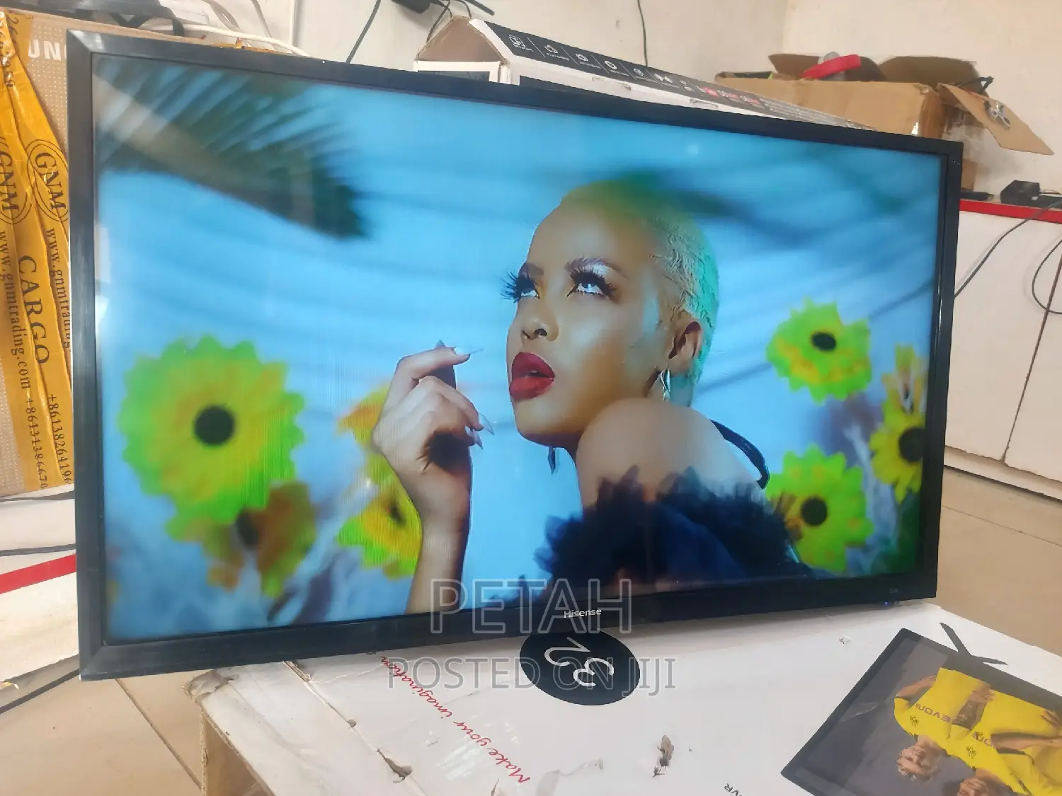 32 Inches Hisense New