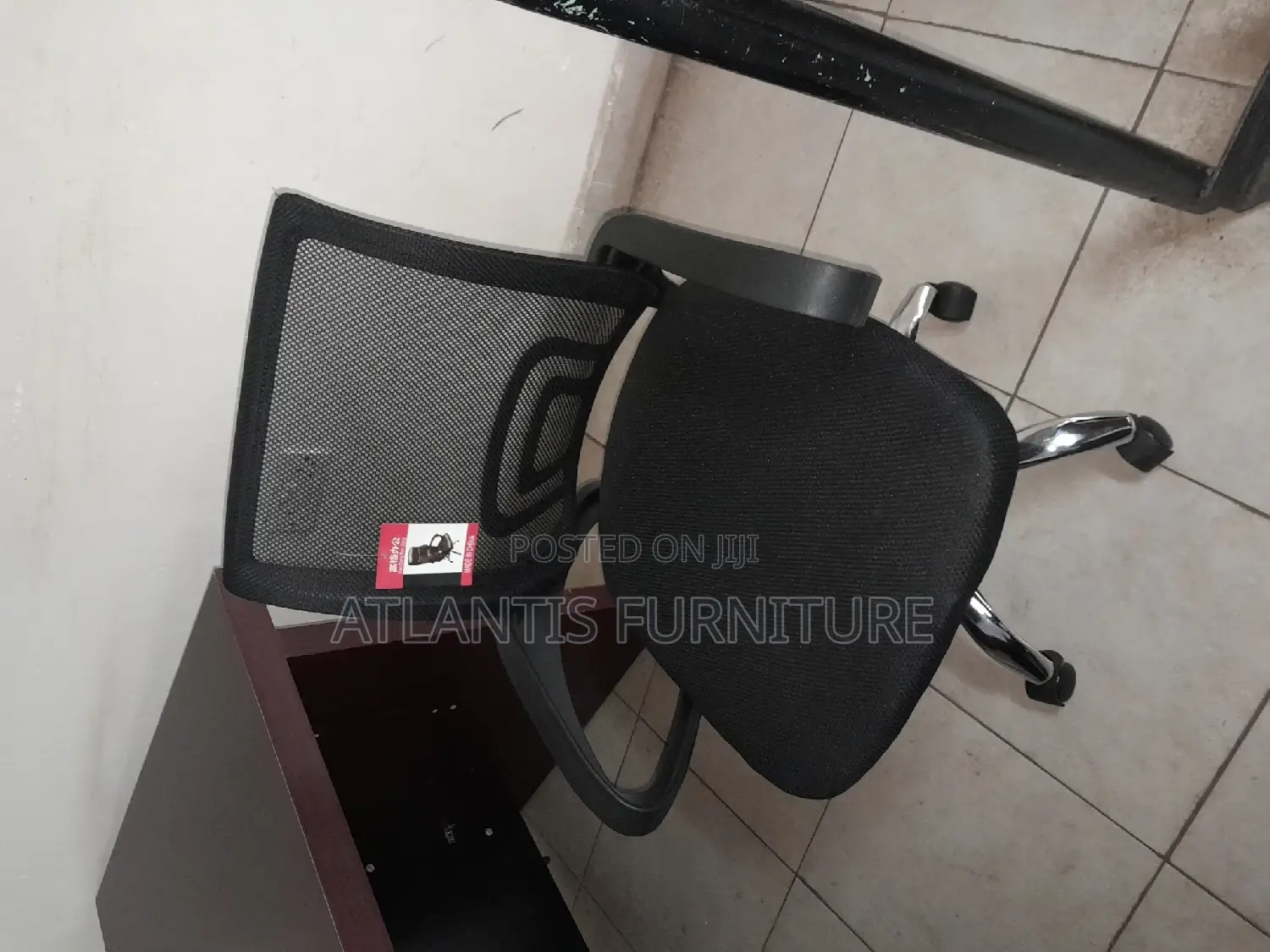 Office Chairs (Black)