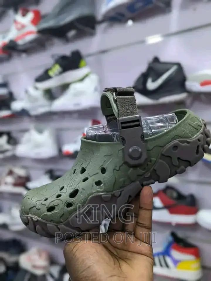 Atlas Crocs. New