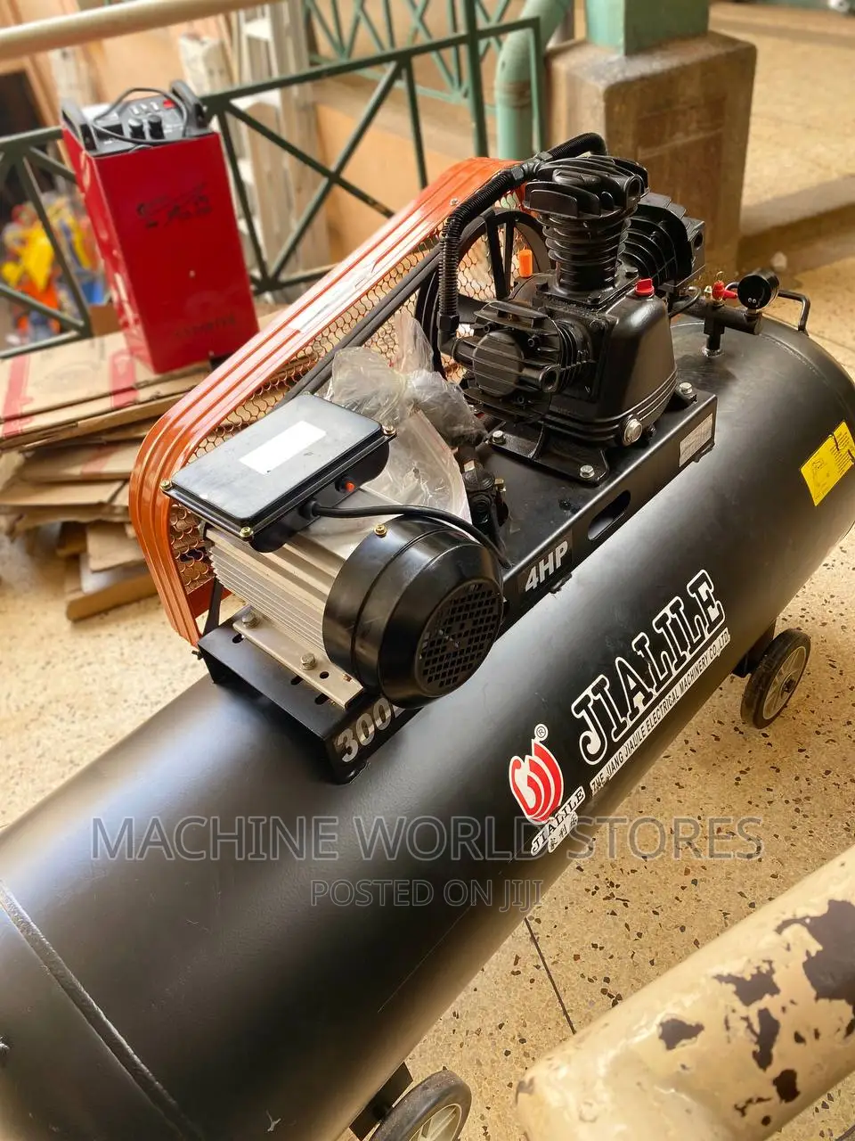 300litres Air Compressor 3pistons(4hp)