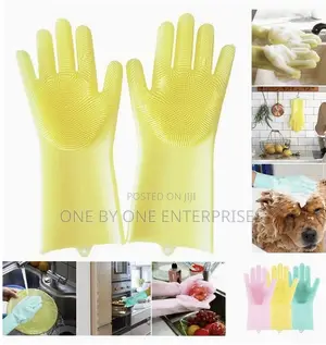 Latex Scrubbing Gloves (Standard Size; Multicolour) -1 Pair