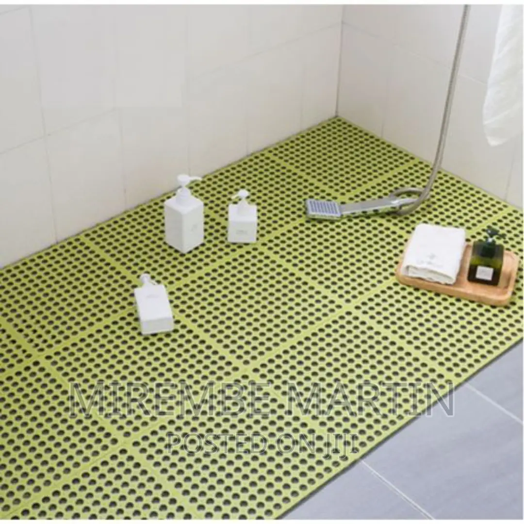 4pcs Interlocking Non Slip Bathroom Floor Tiles Rubber Mat