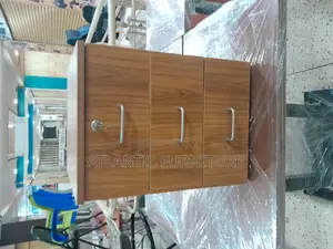 Gray and Brown Reception Desk With Movable Drower.(160cm)