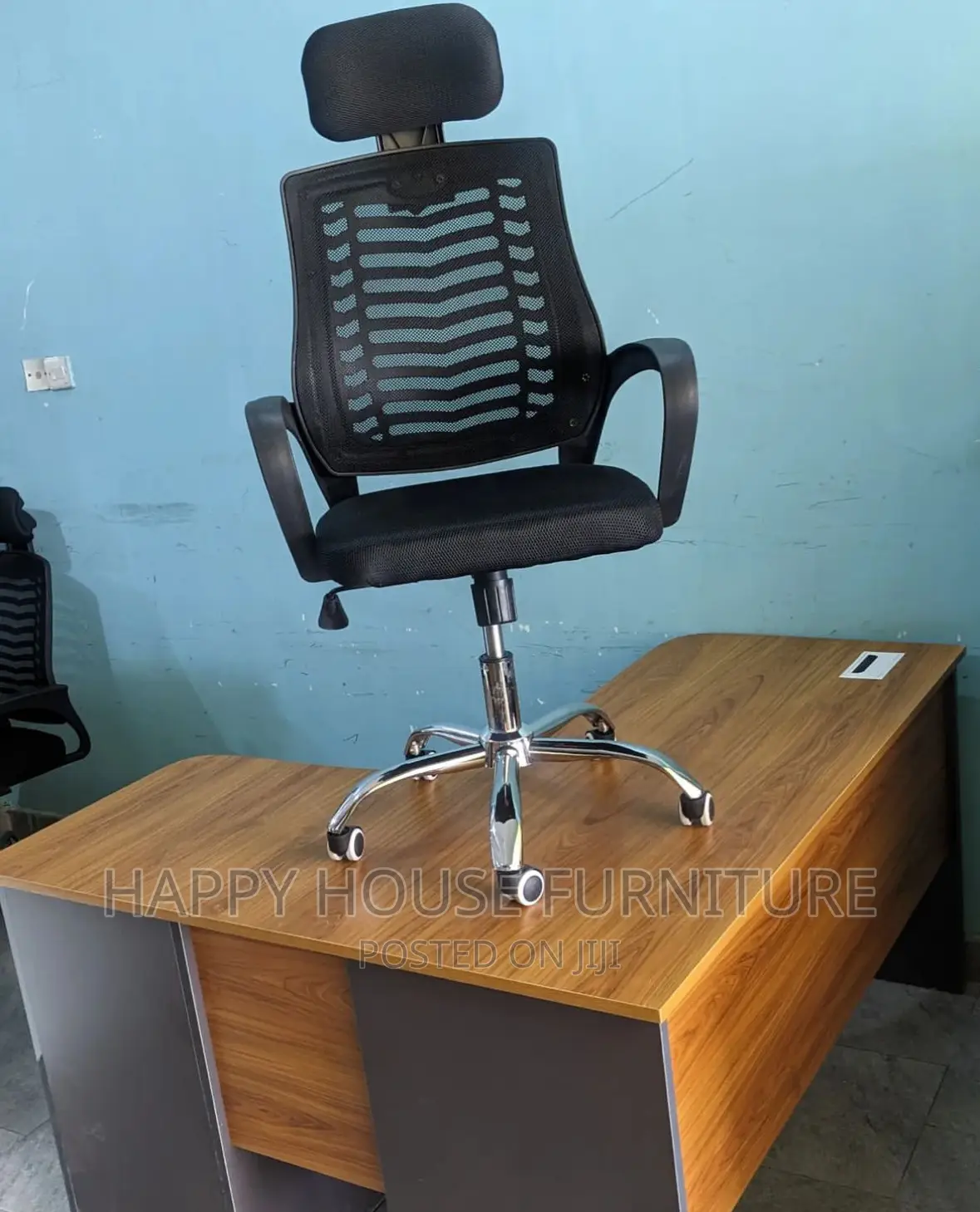 Curved Office Desk With Chair