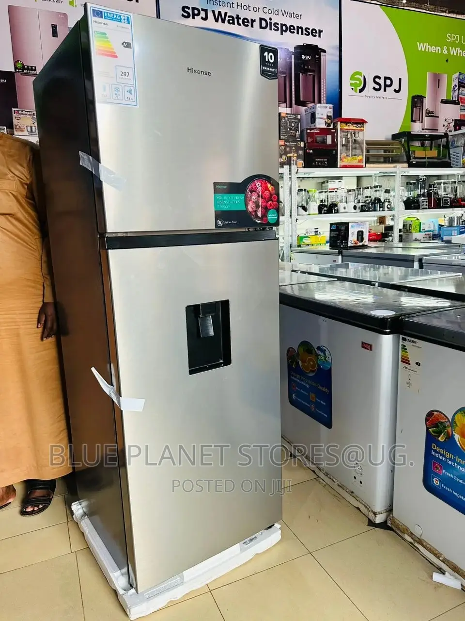 HISENSE 419litres Double Door Refrigerator With Dispenser.