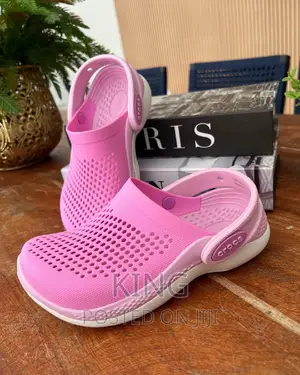 Crocs Pink