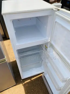 Venus Uk Fridge in Good Condition