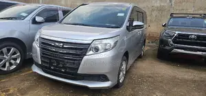 Toyota Noah 2015 Silver