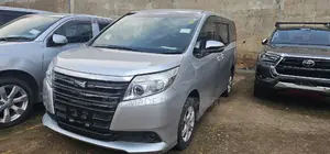 Toyota Noah 2015 Silver