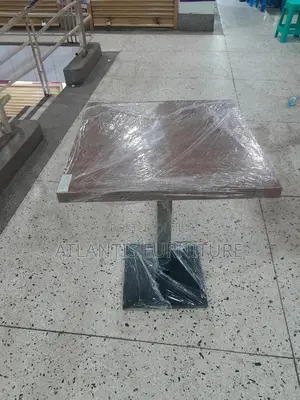 Single Standing Leg Restaurant Table