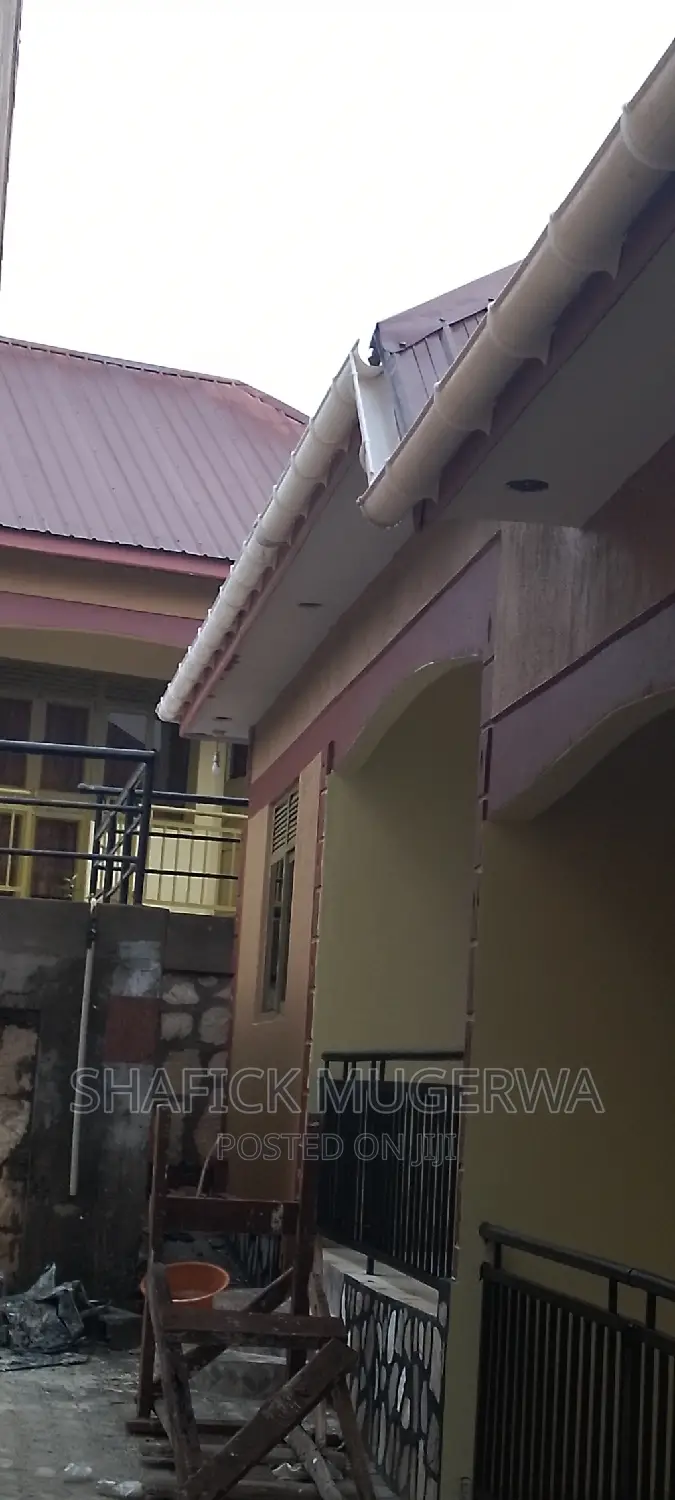 Gutter Installation and Cleaning