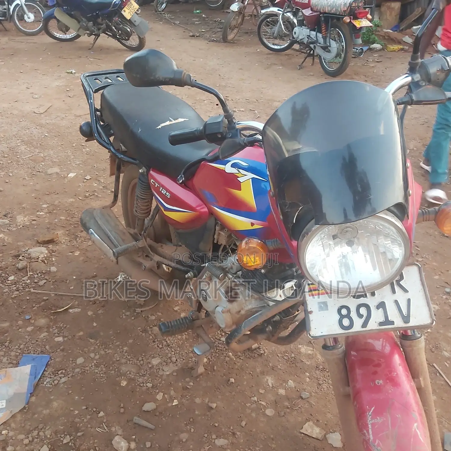 Bajaj Boxer 125 2023 Red