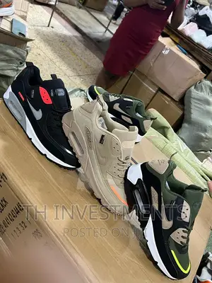 Men's Sneakers.