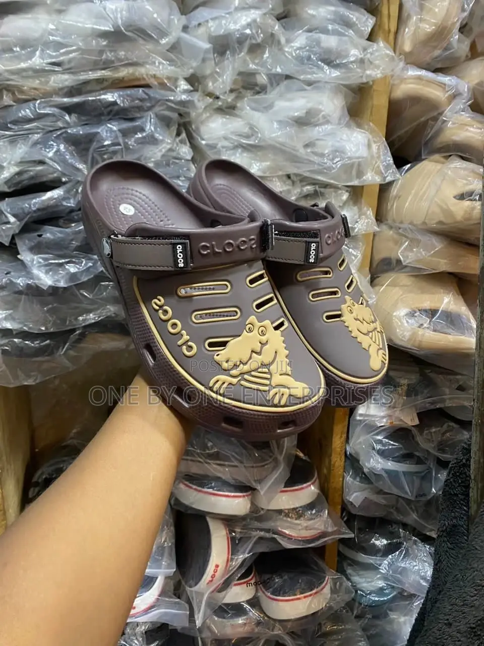 Crocs Mens and Womens Classic Clog