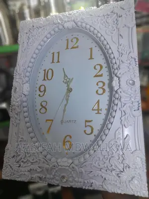 Quartz White Wall Clock