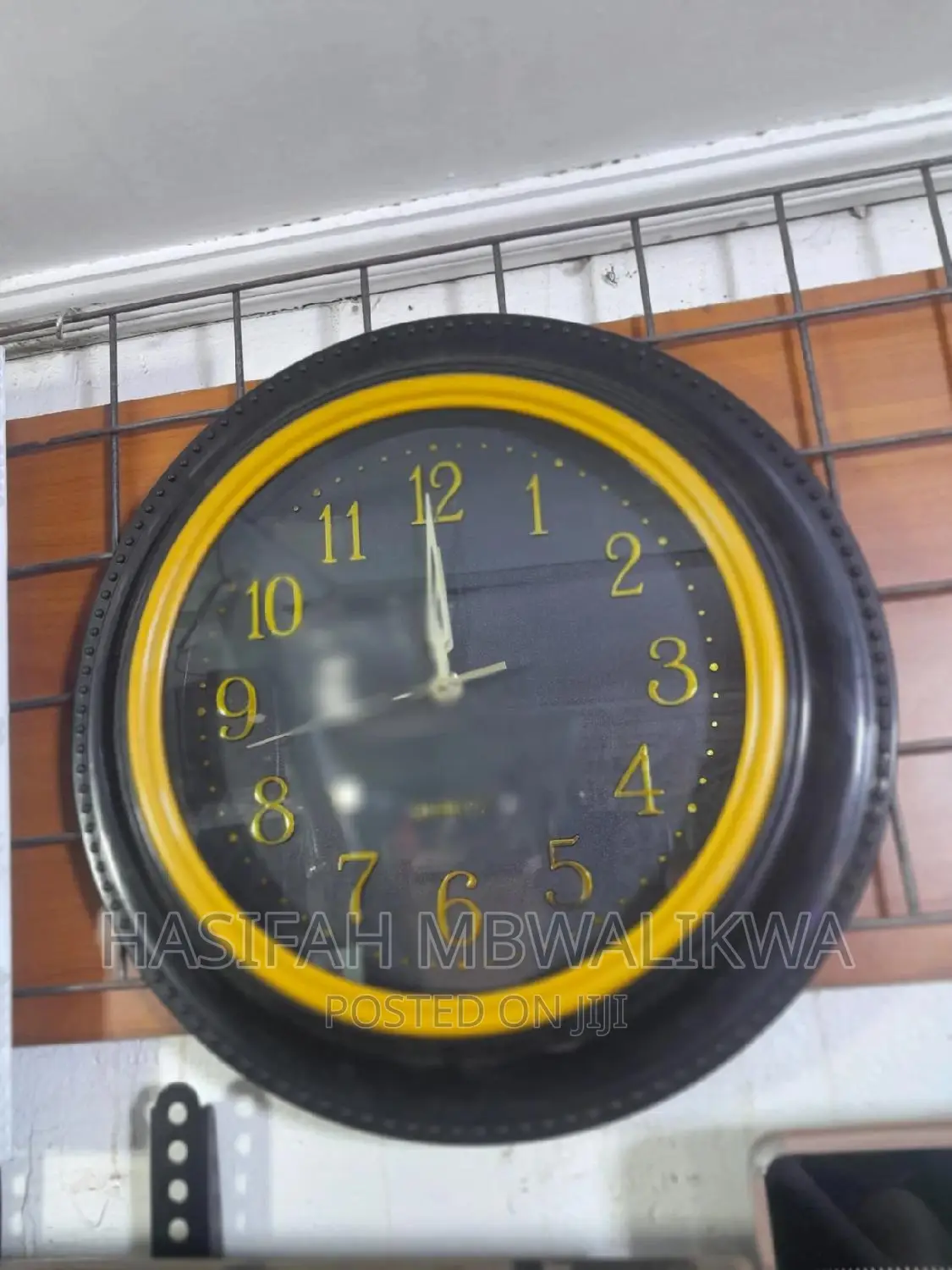 Quartz Circular Wall Clock