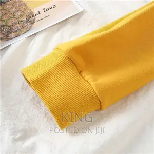 Hoodie. Yellow/Others
