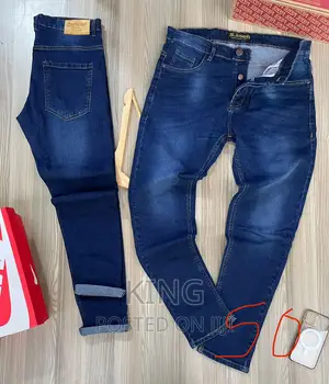 Jeans. Knee Cut Original