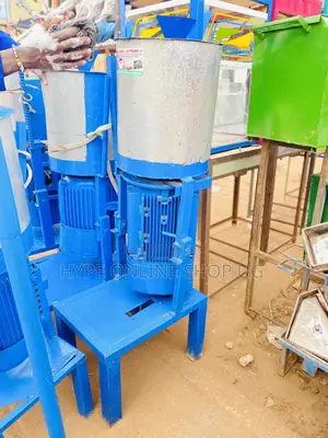 Gnut Grinding 8kg Machine