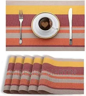 6 PCS Table Mats With a Runner