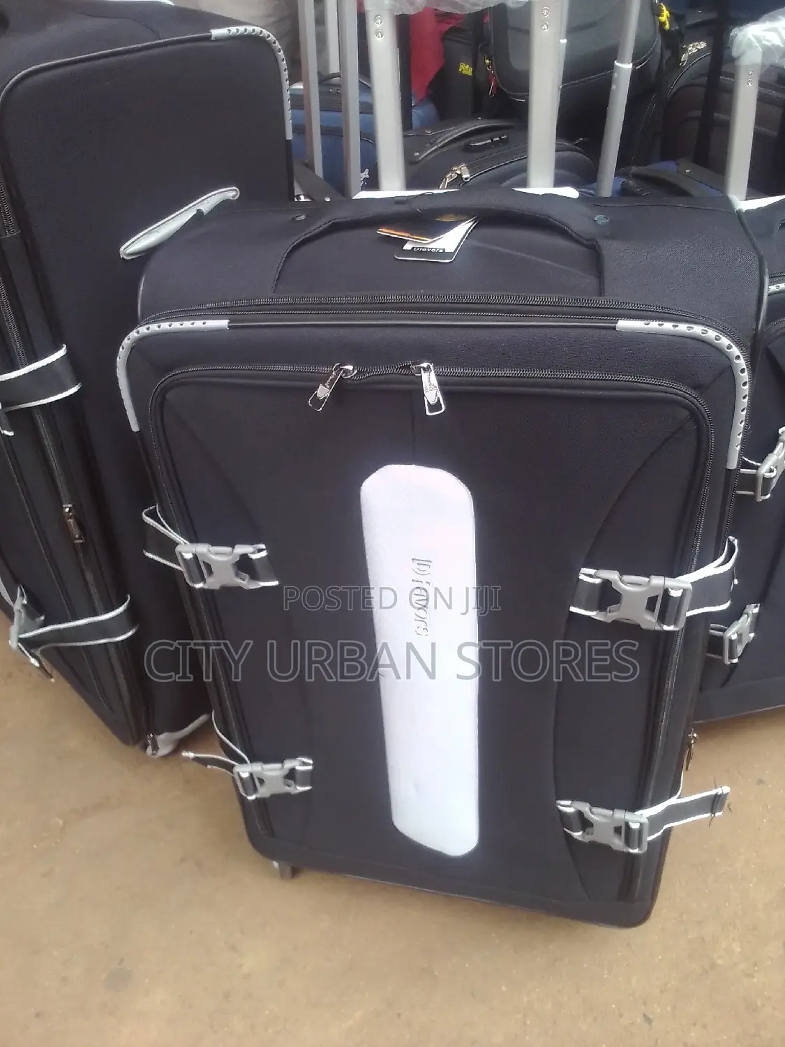 Dfavours Suitcases