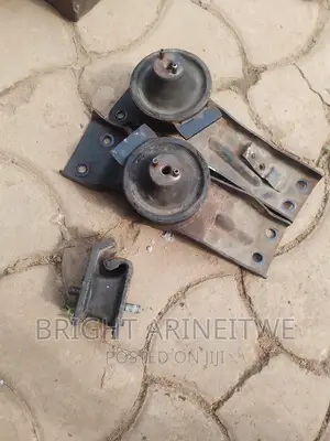 Engine Mountings for Pajero I.O
