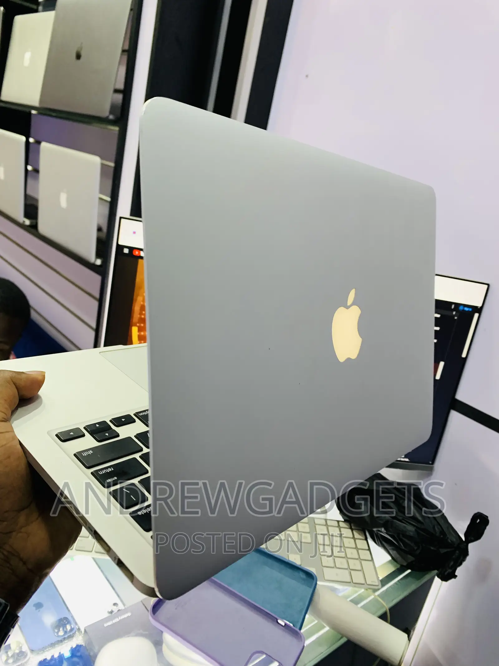 Laptop Apple MacBook Pro 2015 8GB Intel Atom SSD 256GB