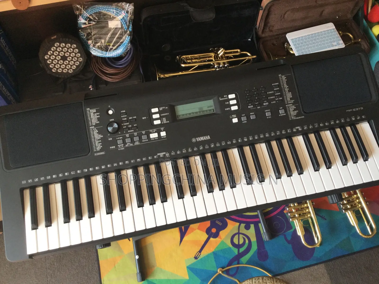 Yamaha Keyboard E373