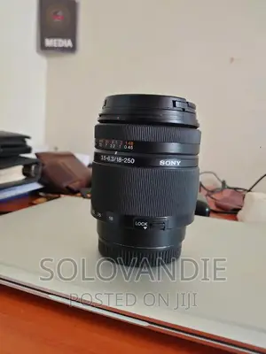 Sony Lens 18-250mm A-mount