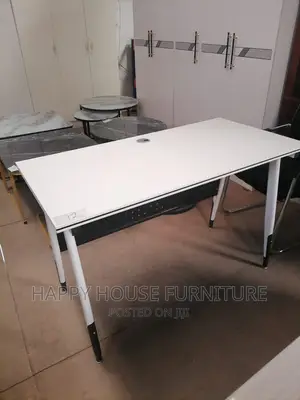 ADJUSTABLE OFFICE DESK ( 1.2 Meters)