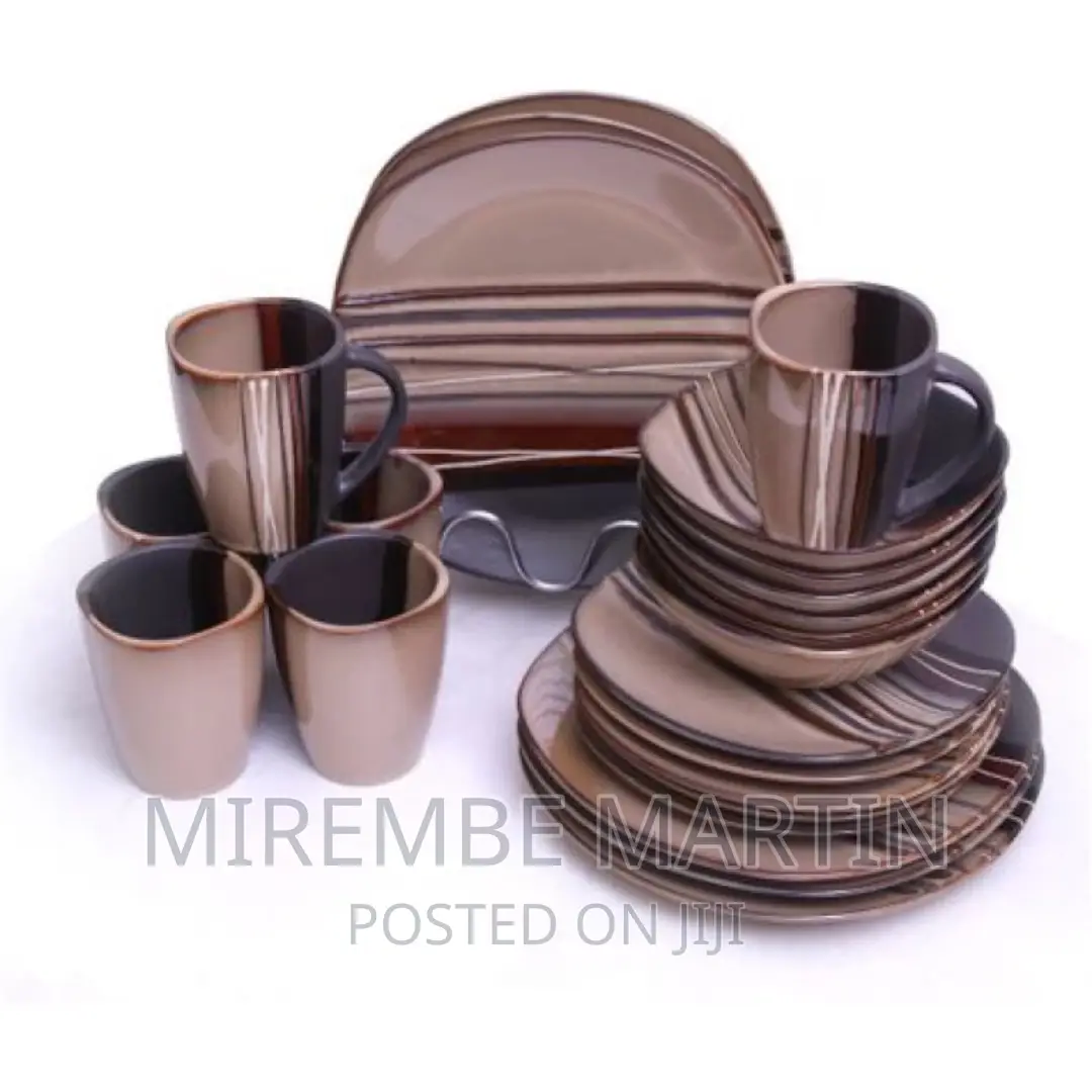24 Piece Dinner Set