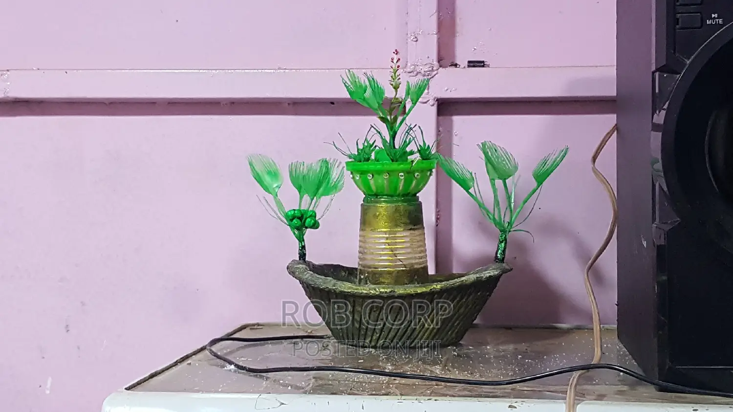 Desktop Fountain Flower