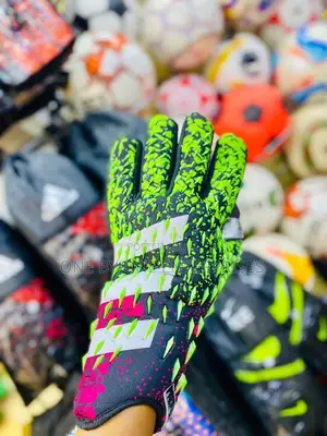 Goalkeeper Gloves, Thickened Non-Slip Latex Breathable