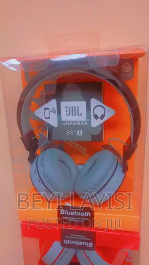 Black Headphones Bluetooth