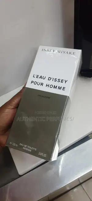 l'Eau d'Issey Pour Homme Eau Cedre Eau De Toilette Intense