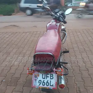 Bajaj Boxer 2020 Red