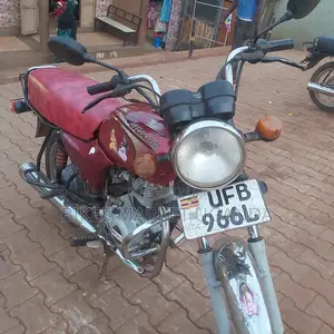 Bajaj Boxer 2020 Red