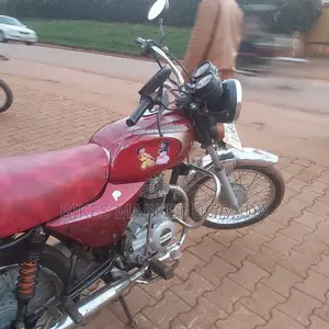 Bajaj Boxer 2020 Red
