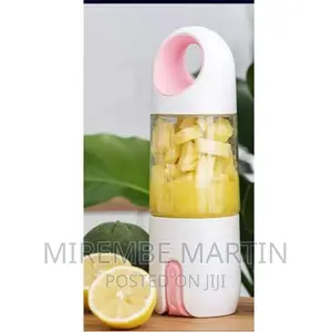Portable Blender Smoothie Juicer Cup, Rechargeable Mixer