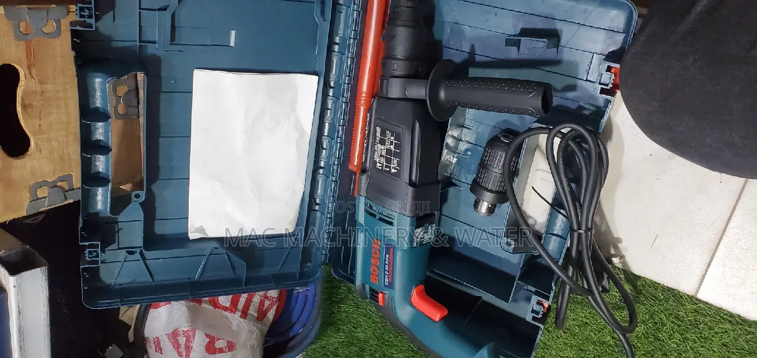Bosch Rotary Hammer Drill / Concrete Drill