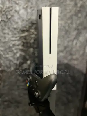 Xbox One S Plus One Black Controller