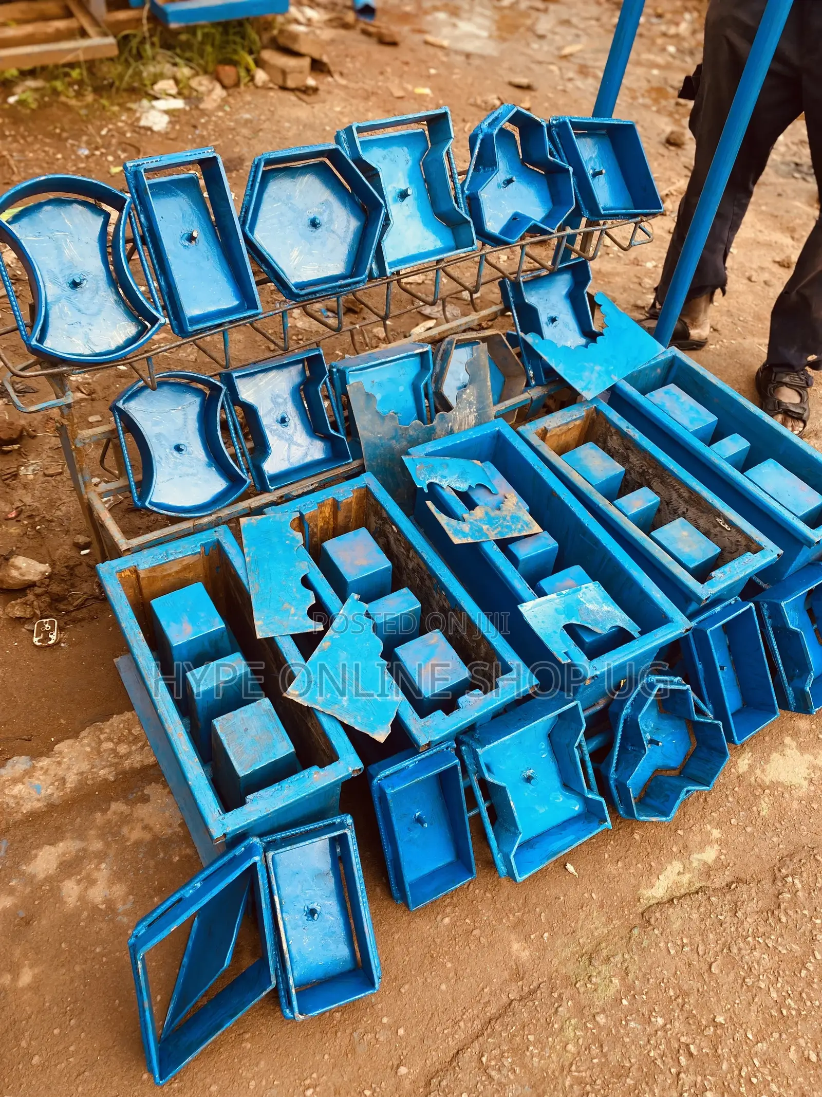 All Kinds of Paver Molds 009