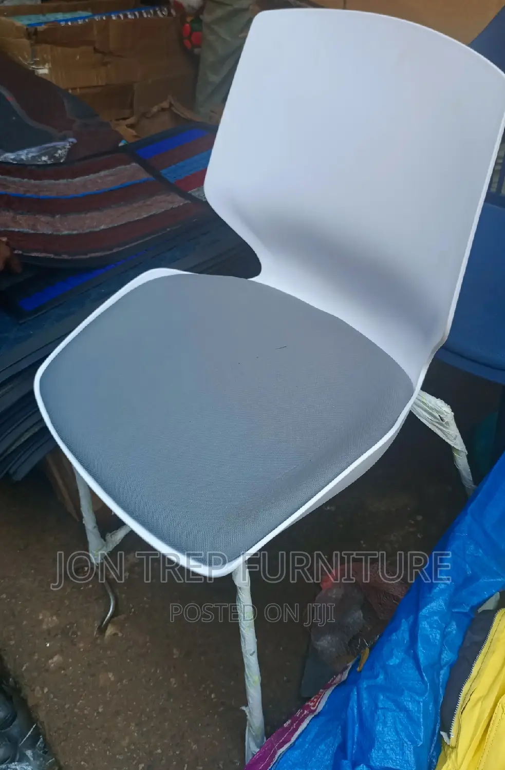 Plastic Bar and Restaurant Chair.