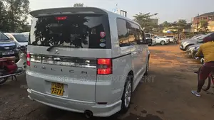 Mitsubishi Delica 2008 White